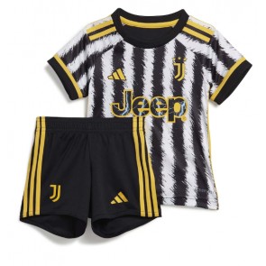 Juventus Hemmakläder Barn 2023-24 Kortärmad (+ Korta byxor)